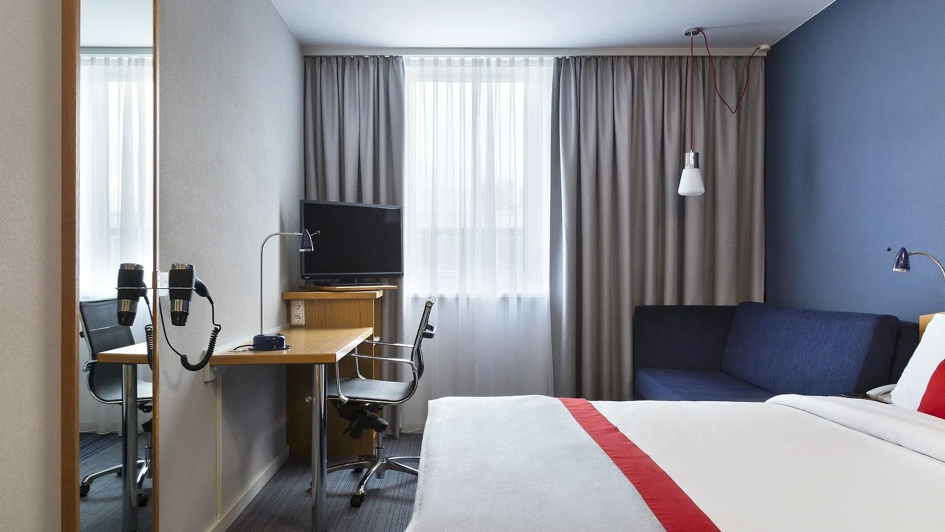 Holiday Inn Express Cologne Troisdorf By Ihg Германия