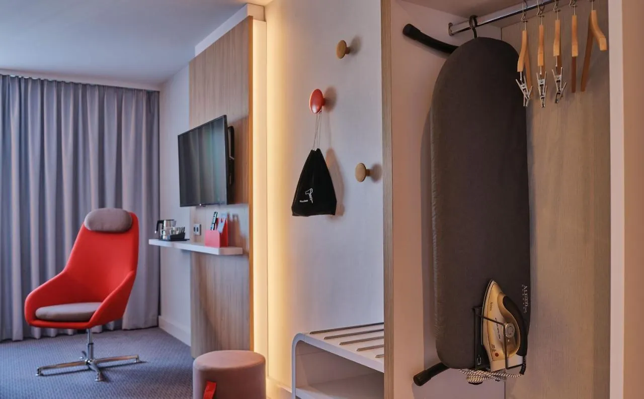 *** Szálloda Holiday Inn Express Cologne Troisdorf By Ihg Németország
