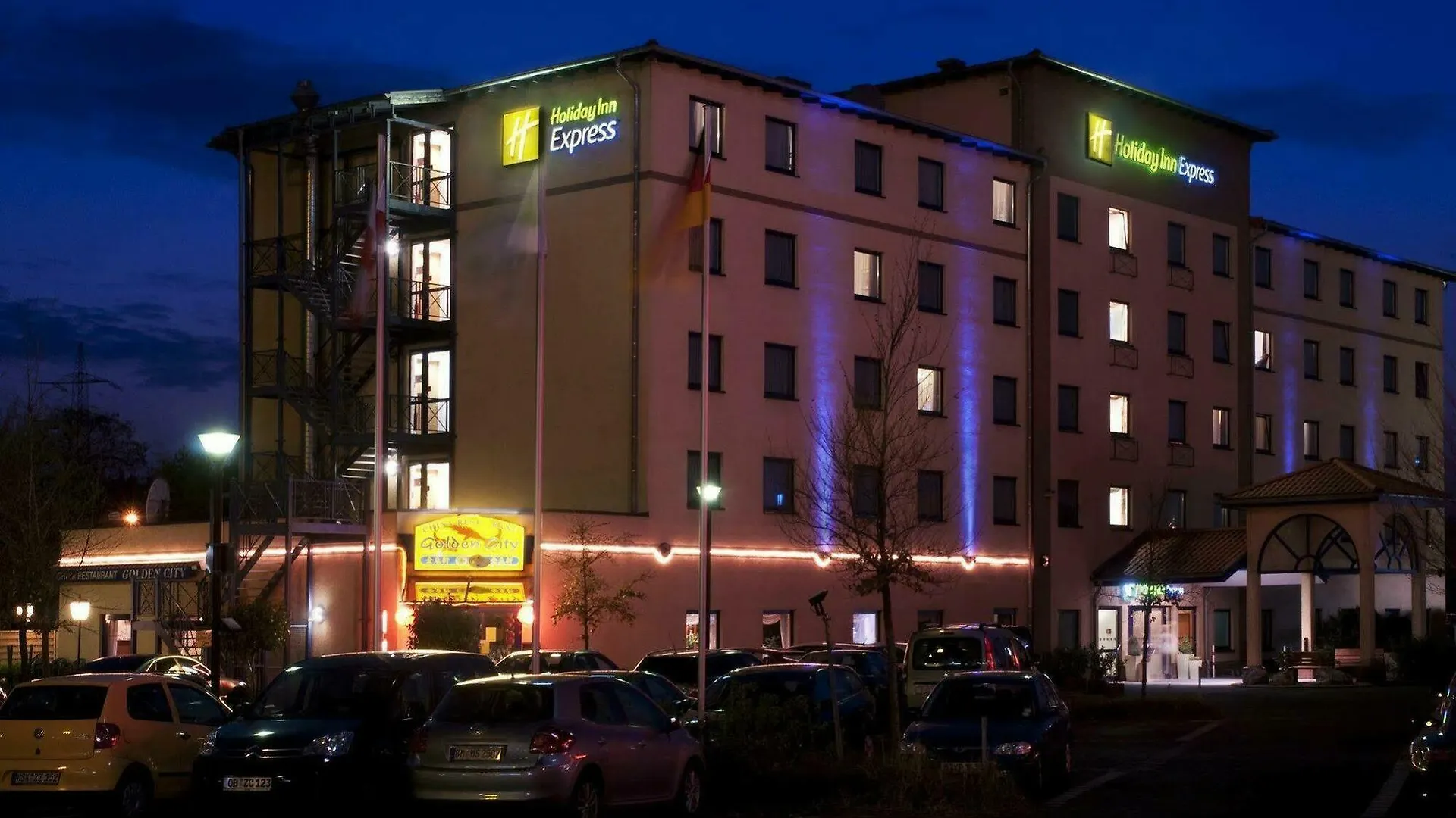 Holiday Inn Express Cologne Troisdorf By Ihg Szálloda