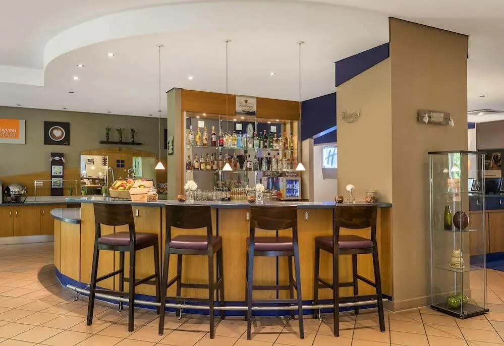 Holiday Inn Express Cologne Troisdorf By Ihg Szálloda
